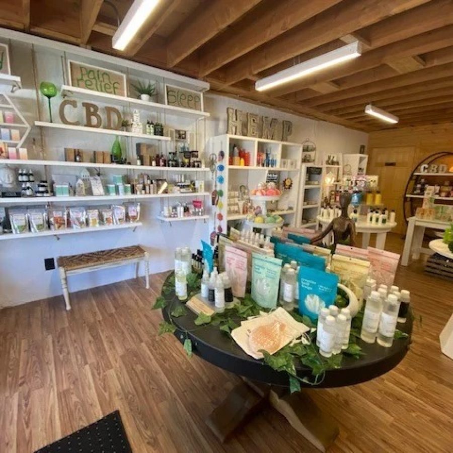 imgi_54_inside store 1_1649901168